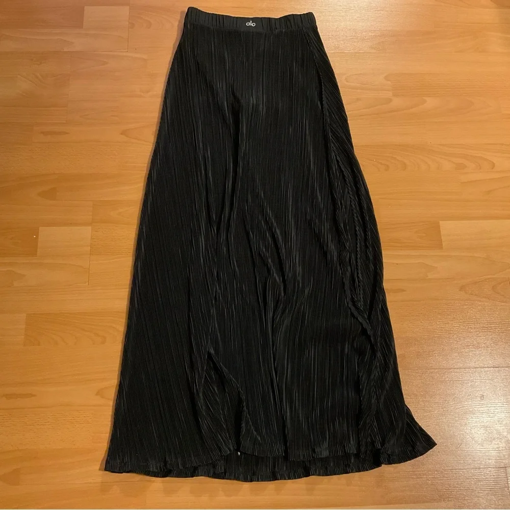 Alo Yoga Micro Plisse Game On Long Skirt Black XS